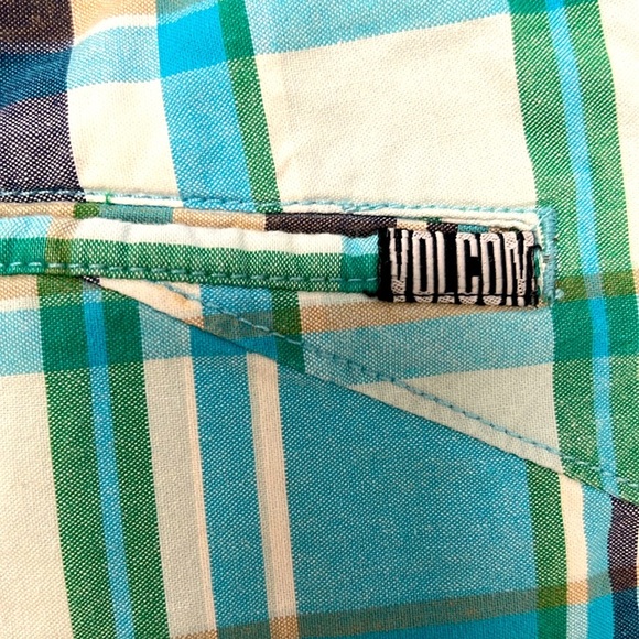 VOLCOM 🩳 Plaid Blue and White Men's Shorts - Picture 3 of 7